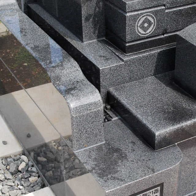 お墓（シミ抜き）施工前