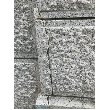 壁面（亀裂補修）施工前